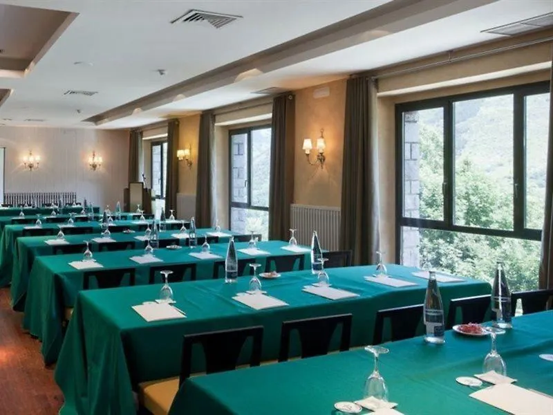 Parador De Vielha Hotel