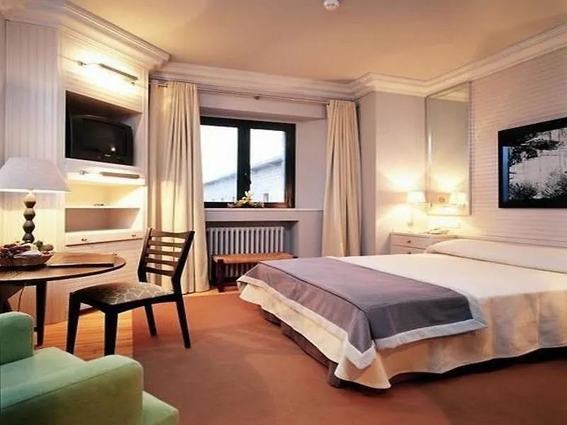Parador De Vielha 4*,