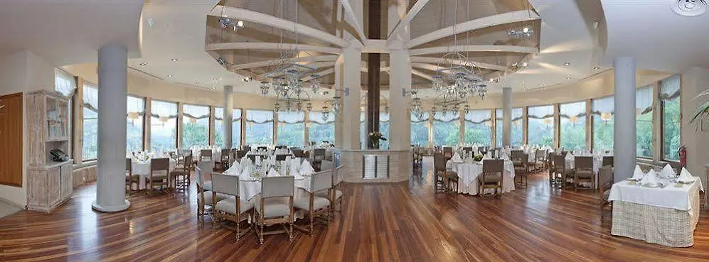 Parador De Vielha Hotel