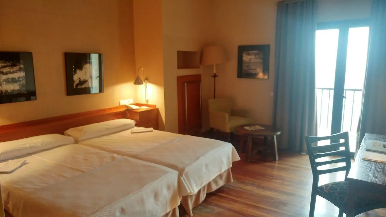 Parador De Vielha 4*,